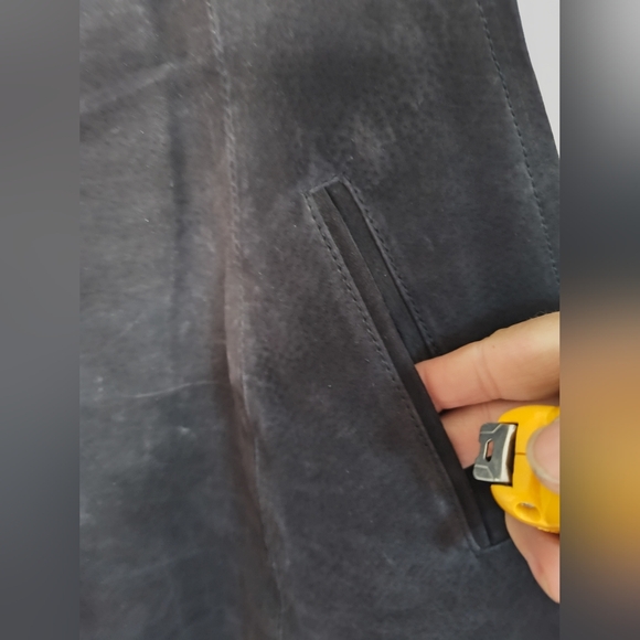 Gone - Picture 3 of 7